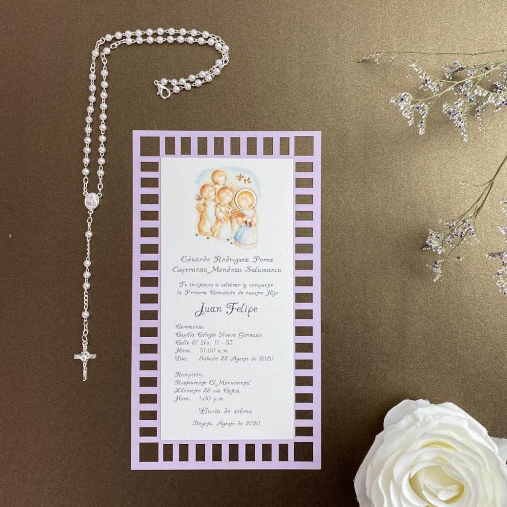 Invitación de primera comunión en acuarela celeste