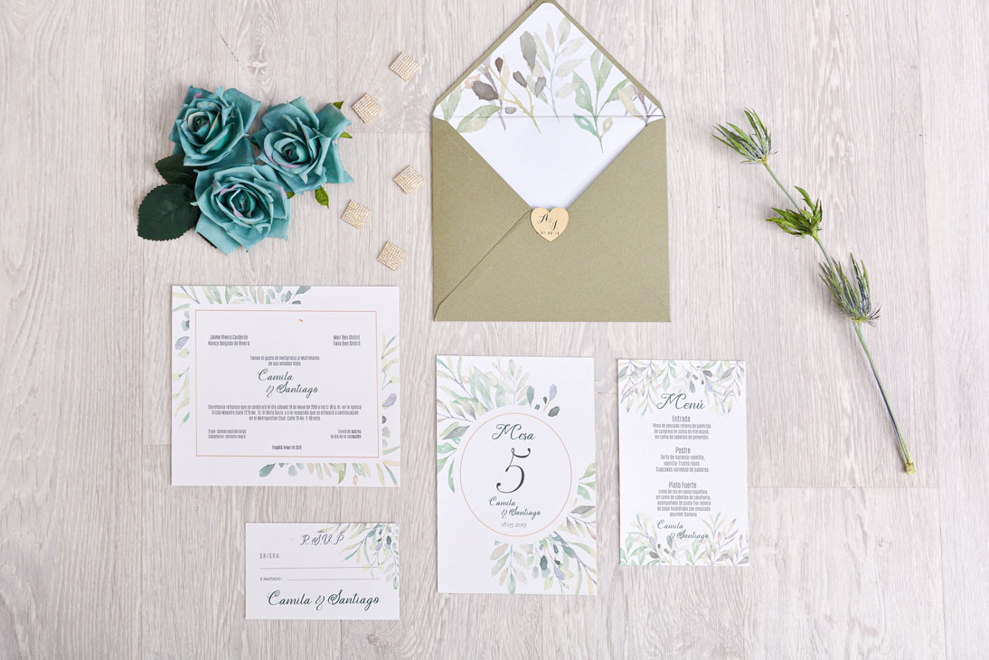 Suite de matrimonio con follaje verde acuarela y sobre oliva
